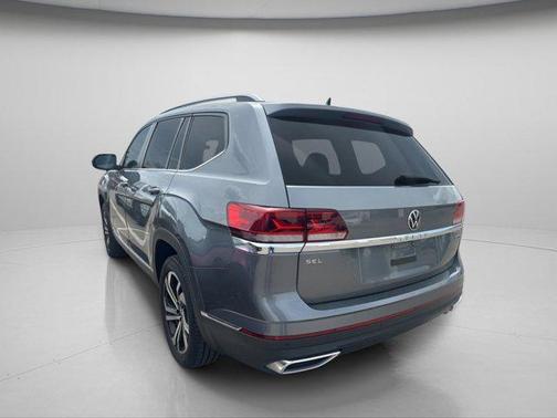 Platinum Gray Metallic 2022 Volkswagen Atlas 2.0T SEL