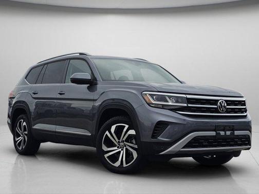 Platinum Gray Metallic 2022 Volkswagen Atlas 2.0T SEL