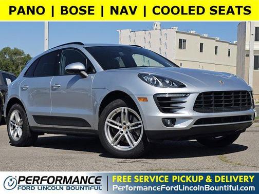 2017 Porsche Macan Base