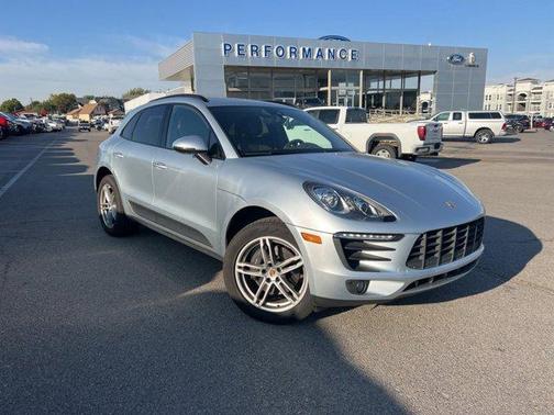 2017 Porsche Macan Base