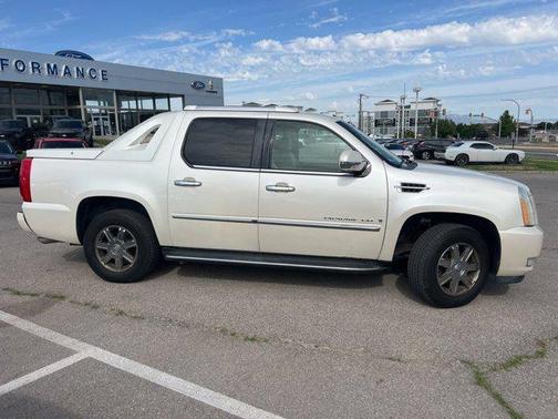 2007 Cadillac Escalade EXT Base