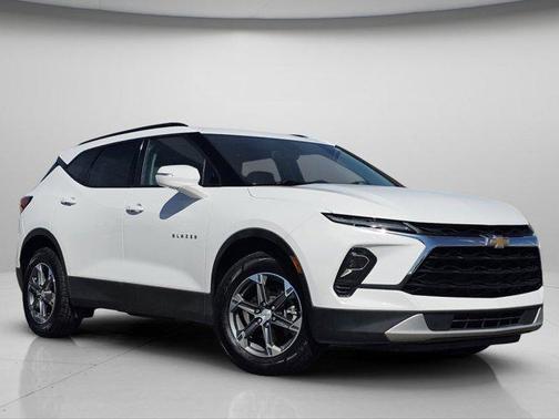 Summit White 2024 Chevrolet Blazer 3LT