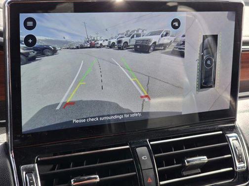 2022 Lincoln Navigator L