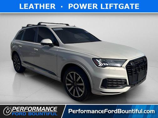 Gray 2023 Audi Q7 45 Premium Plus