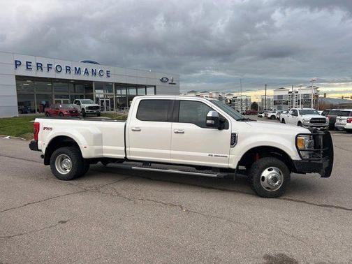 2017 Ford F-350 Lariat