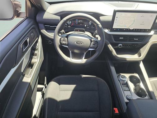 Agate Black Metallic 2026 Ford Explorer Tremor