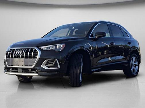 2022 Audi Q3 40 Premium