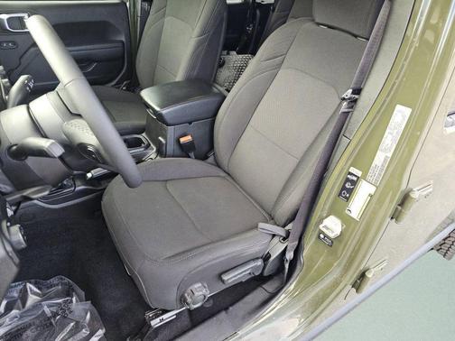 Sarge Green Clearcoat 2023 Jeep Gladiator Willys