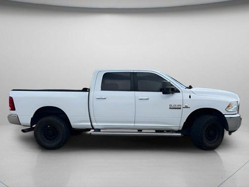 Bright White Clearcoat 2014 RAM 2500 SLT