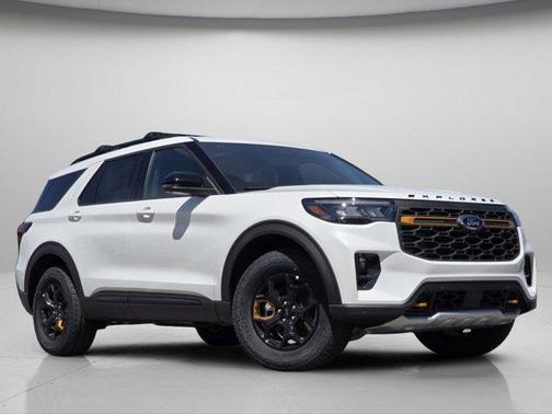Star White Metallic Tri-Coat 2026 Ford Explorer Tremor