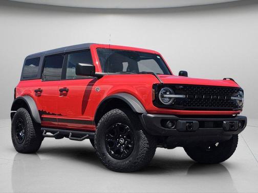 Race Red 2023 Ford Bronco Wildtrak