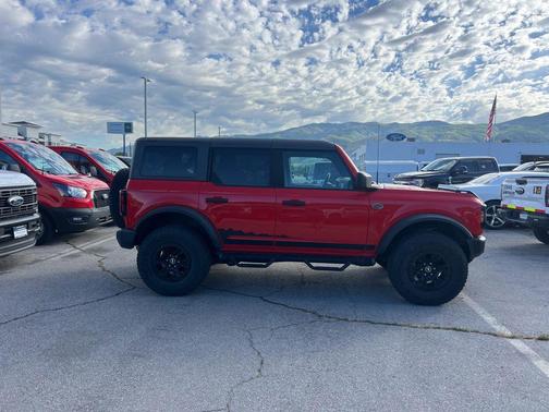 Race Red 2023 Ford Bronco Wildtrak