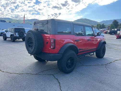 Race Red 2023 Ford Bronco Wildtrak