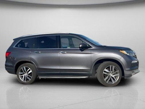 Modern Steel Metallic 2017 Honda Pilot Touring