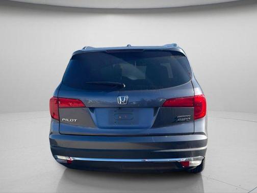 Modern Steel Metallic 2017 Honda Pilot Touring