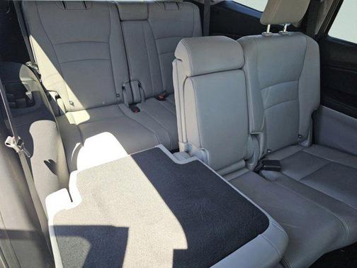 Modern Steel Metallic 2017 Honda Pilot Touring