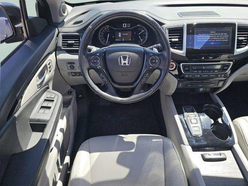 Modern Steel Metallic 2017 Honda Pilot Touring
