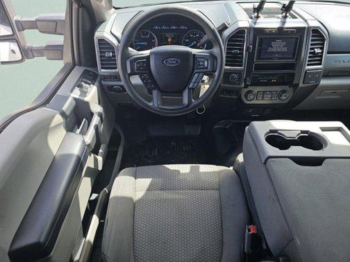 Oxford White 2017 Ford F-250 XLT