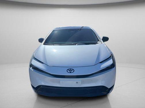 Pearl 2025 Toyota Prius Nightshade