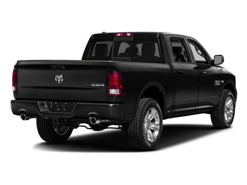 Granite Crystal Metallic Clearcoat 2016 RAM 1500 Sport