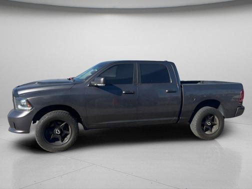 Granite Crystal Metallic Clearcoat 2016 RAM 1500 Sport