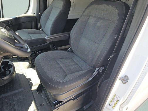 Bright White Clearcoat 2023 RAM ProMaster 2500 High Roof