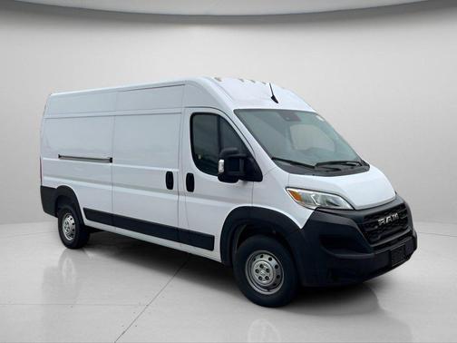 Bright White Clearcoat 2023 RAM ProMaster 2500 High Roof