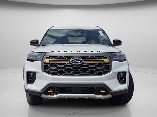 Space White Metallic 2026 Ford Explorer Tremor