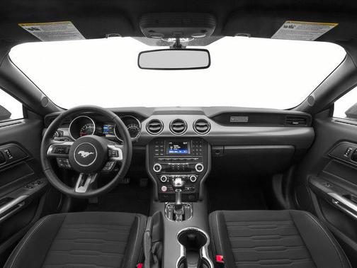 Oxford White 2017 Ford Mustang V6