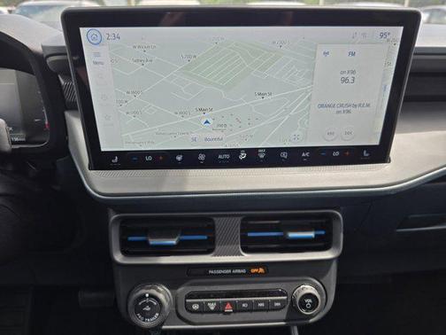 2025 Ford Maverick Lobo High