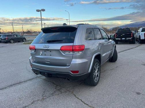2018 Jeep Grand Cherokee Sterling Edition