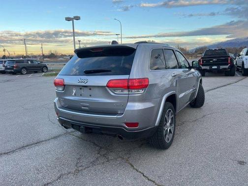 2018 Jeep Grand Cherokee Sterling Edition