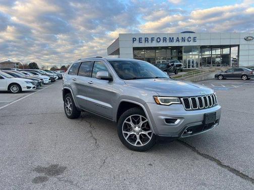 2018 Jeep Grand Cherokee Sterling Edition