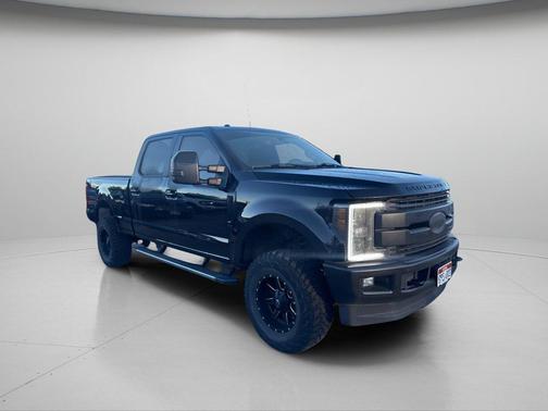 Shadow Black 2018 Ford F-250 Lariat