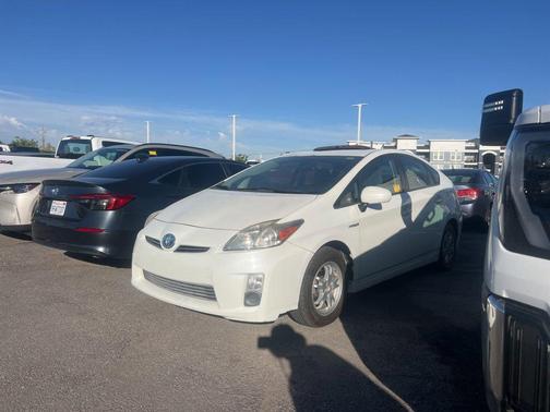 White 2010 Toyota Prius V