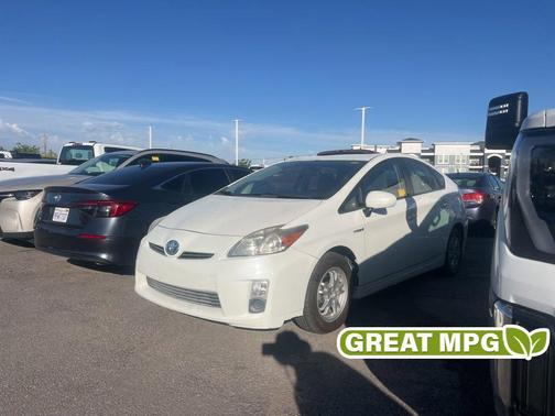 White 2010 Toyota Prius V