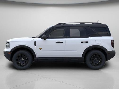 Oxford White 2026 Ford Bronco Sport Badlands