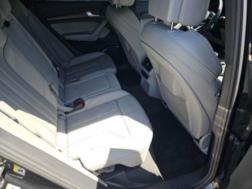 Black Metallic 2022 Audi Q5 45 S line Premium