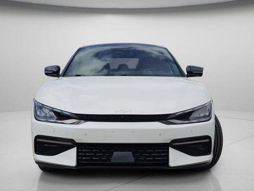 Snow White Pearl 2023 Kia EV6 GT-Line