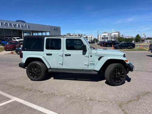 Earl Clearcoat 2023 Jeep Wrangler 4xe Sahara