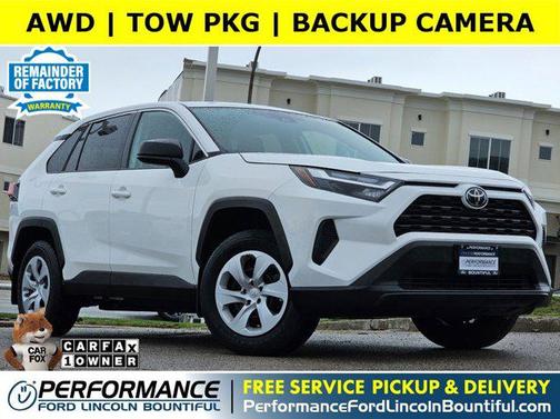 2024 Toyota RAV4 LE