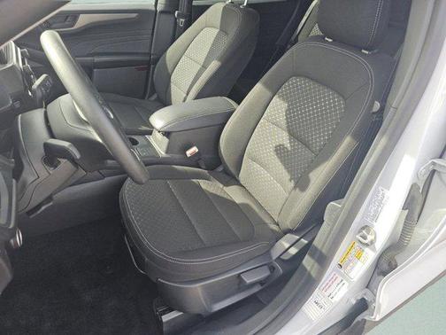 Silver Metallic 2025 Ford Escape Active