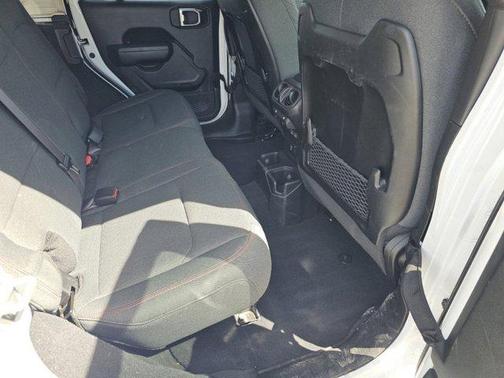 Bright White Clearcoat 2025 Jeep Wrangler Rubicon