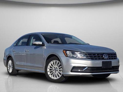 2017 Volkswagen Passat 1.8T SE
