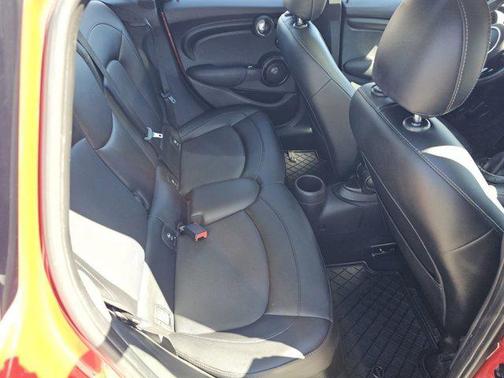2016 MINI Hardtop Cooper