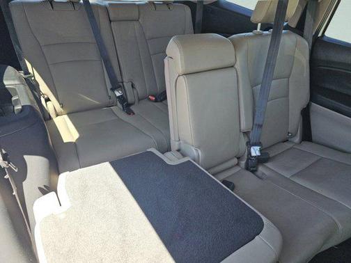 White Diamond Pearl 2016 Honda Pilot EX-L