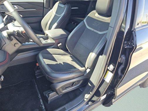 Agate Black Metallic 2025 Ford Explorer ST