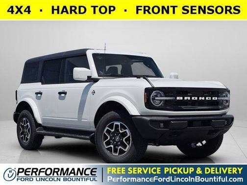 Oxford White 2026 Ford Bronco Outer Banks