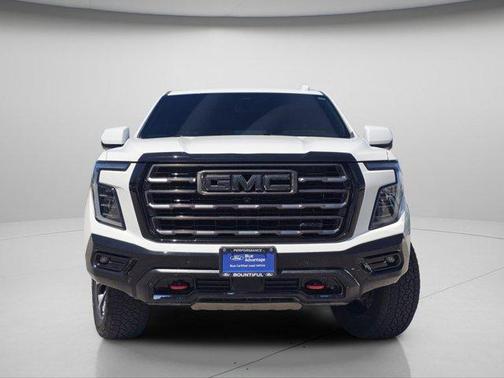 Summit White 2025 GMC Yukon AT4 Ultimate