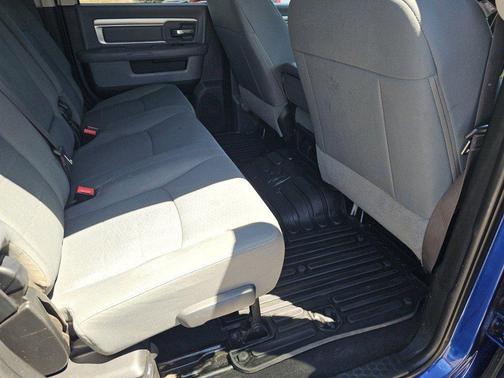Blue Streak Pearlcoat 2015 RAM 2500 Mega Cab SLT